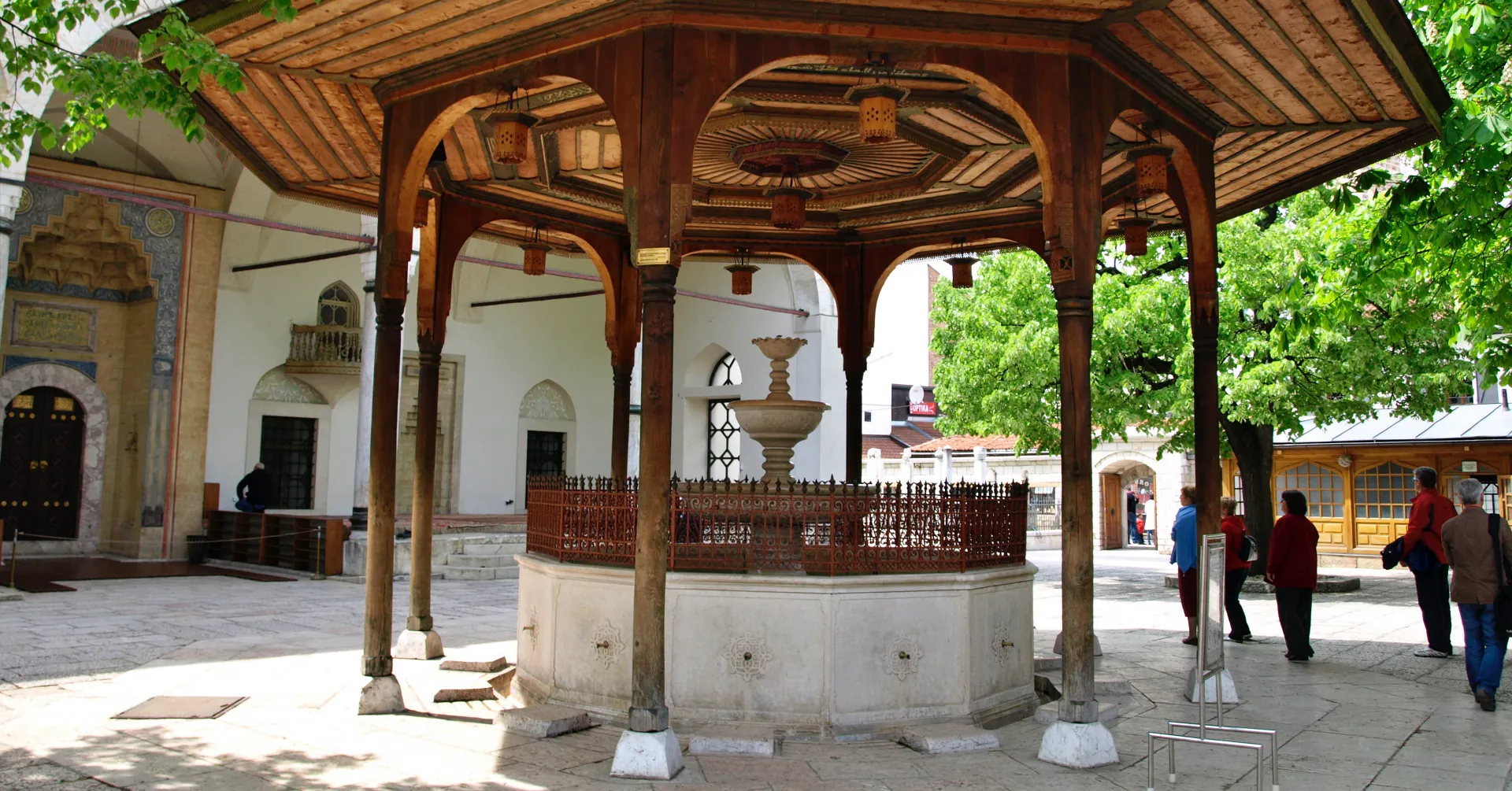 Gazi Husrev-Begova džamija v Sarajevu