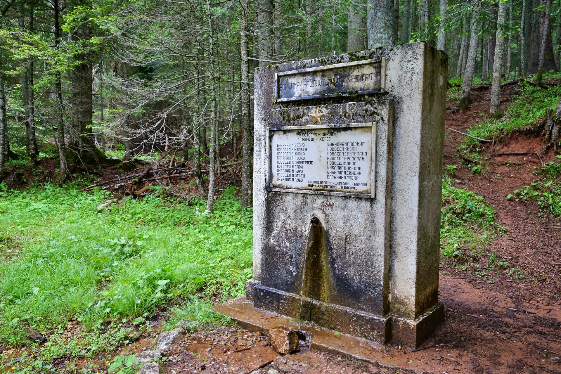 crno-jezero-durmitor-26