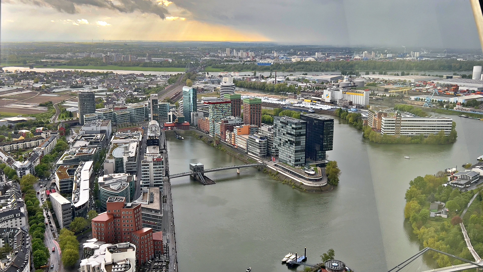 rheinturm-renski-stolp-05